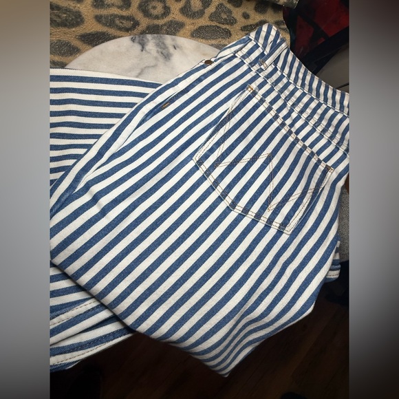 Wrangler Women’s Size 12/32 Blue and White Striped Denim Bell Bottoms NWOT - Picture 9 of 14